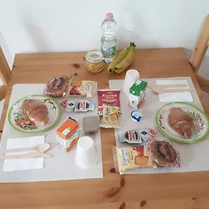 Nocleg ze śniadaniem Noemi Włochy